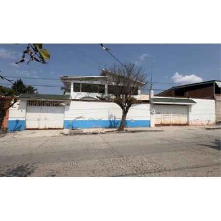 BODEGA CON OFICINAS CALLE INSURGENTES 348, PARACUARO, ACAMBARO, GTO.